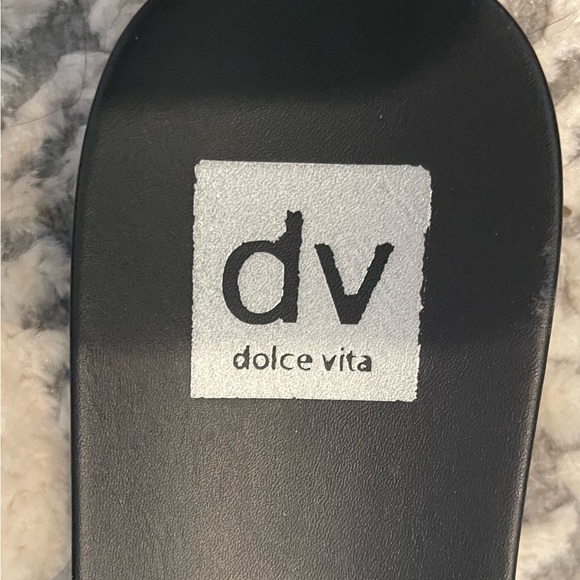 Dolce Vita Black Sandals - size 10 - Picture 3 of 4